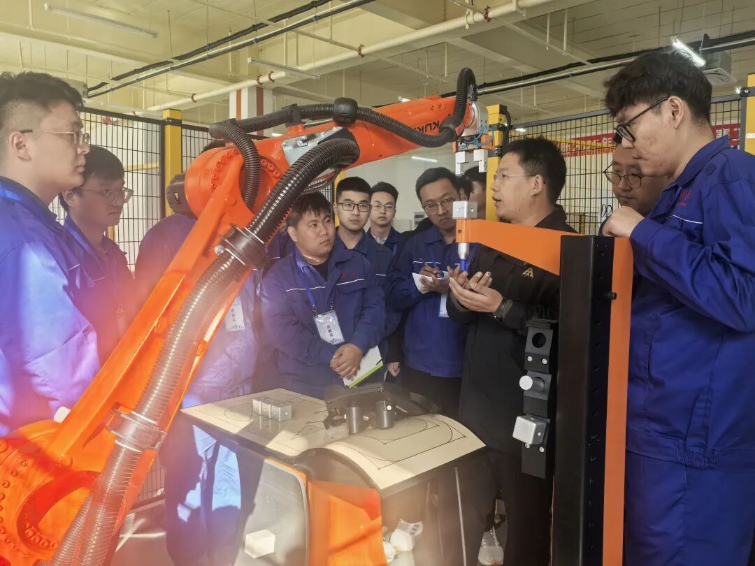17个工种 9 家承办 耀华集团2025年职工职业技能大赛燃情开赛